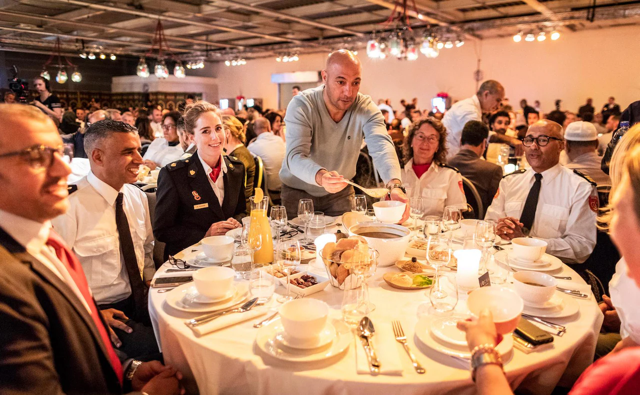 Politie Iftar – Eenheid Amsterdam